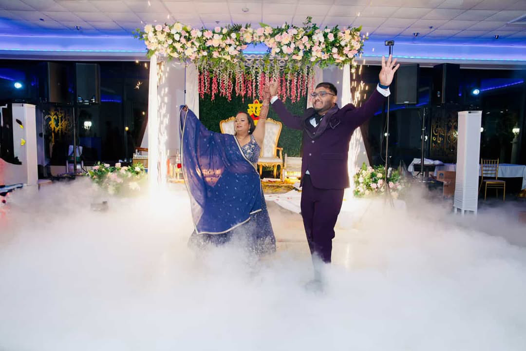 Dry ice effects for dancing on clouds